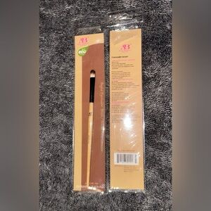 ONE Ana Beauty Eco-Friendly Concealer Makeup Brush
